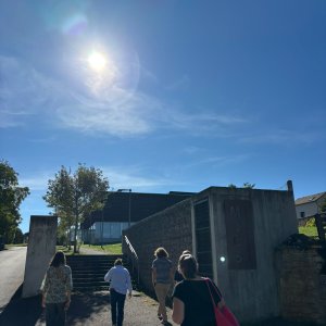 Besuch der Jugendeinrichtung MJCS La Châtre, welches zahlreiche verschiedene Projekte mit Kindern, Jugendlichen und auch Erwachsenen umsetzt